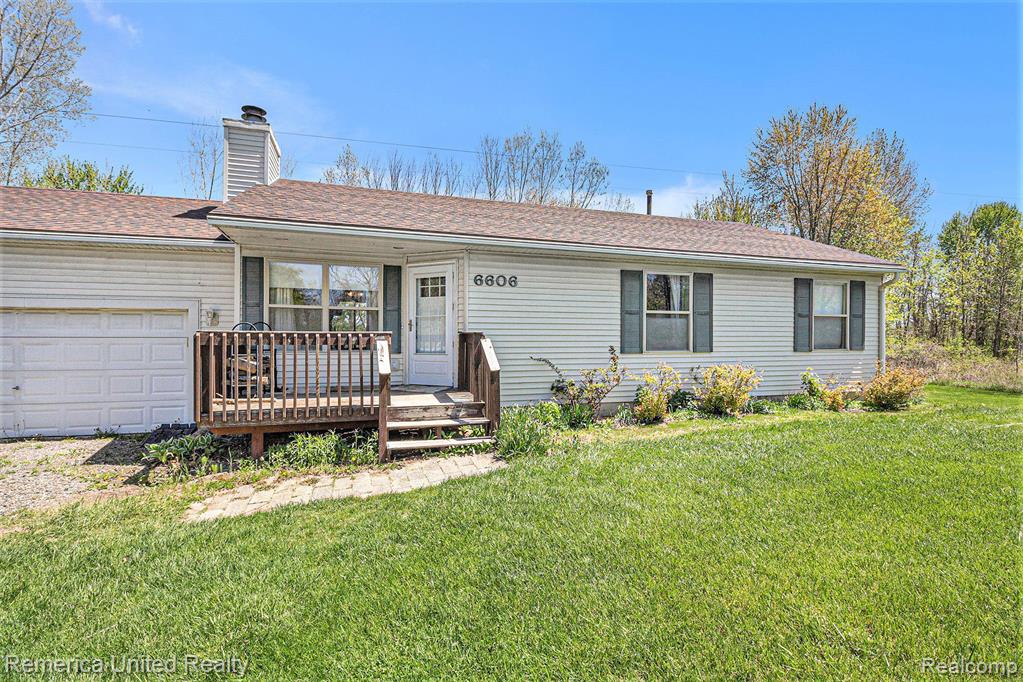 6606 Preston Road Howell, MI 48855 - Photo 3 of 20