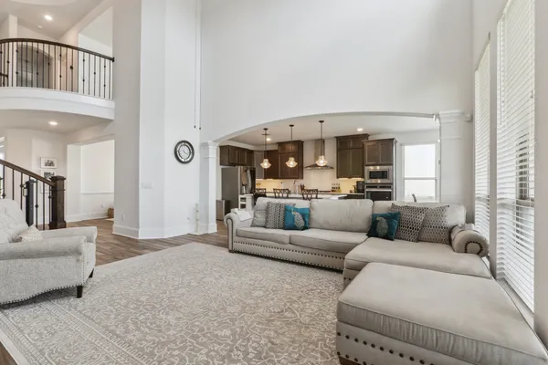 $4,950 | 616 Buena Onda Way, Austin, TX 78738