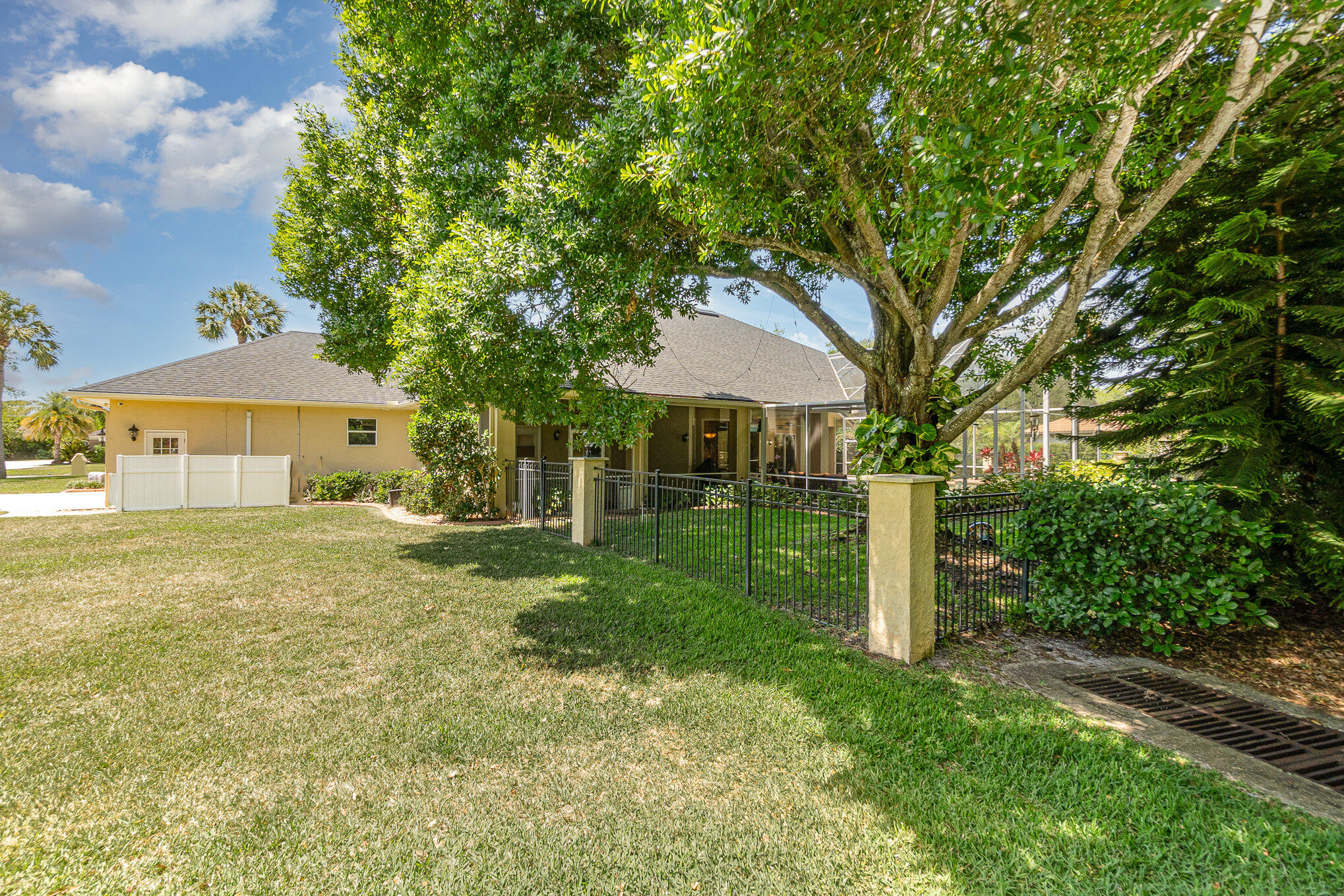 789 Oak Park Drive Melbourne, FL 32940 - Photo 38 of 44 a front view of a house with a yard
