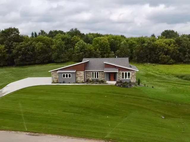 $1,285,000 | 1713 Boelter Estates Drive Northwest, Rochester, MN 55901