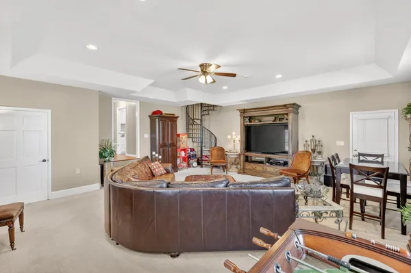 $1,100,000 | 2685 Hampshire Pike, Columbia, TN 38401