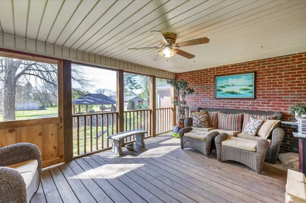 $1,100,000 | 2685 Hampshire Pike, Columbia, TN 38401