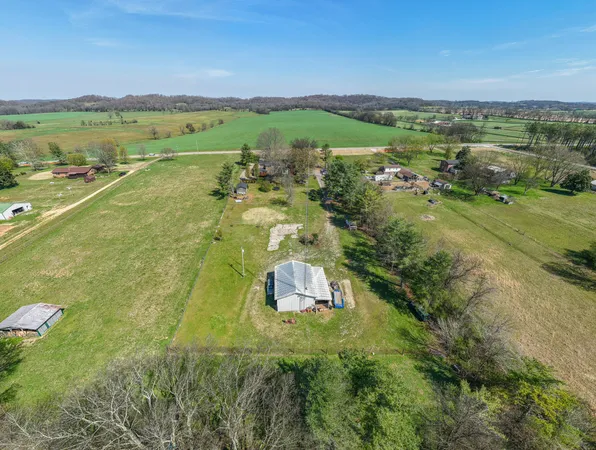 $1,100,000 | 2685 Hampshire Pike, Columbia, TN 38401