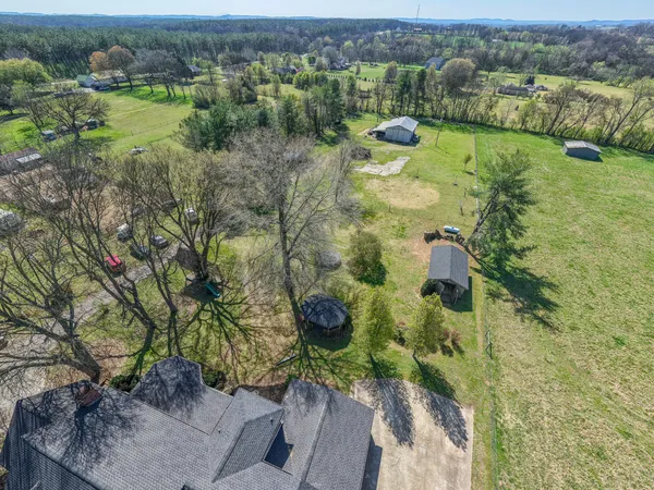 $1,100,000 | 2685 Hampshire Pike, Columbia, TN 38401