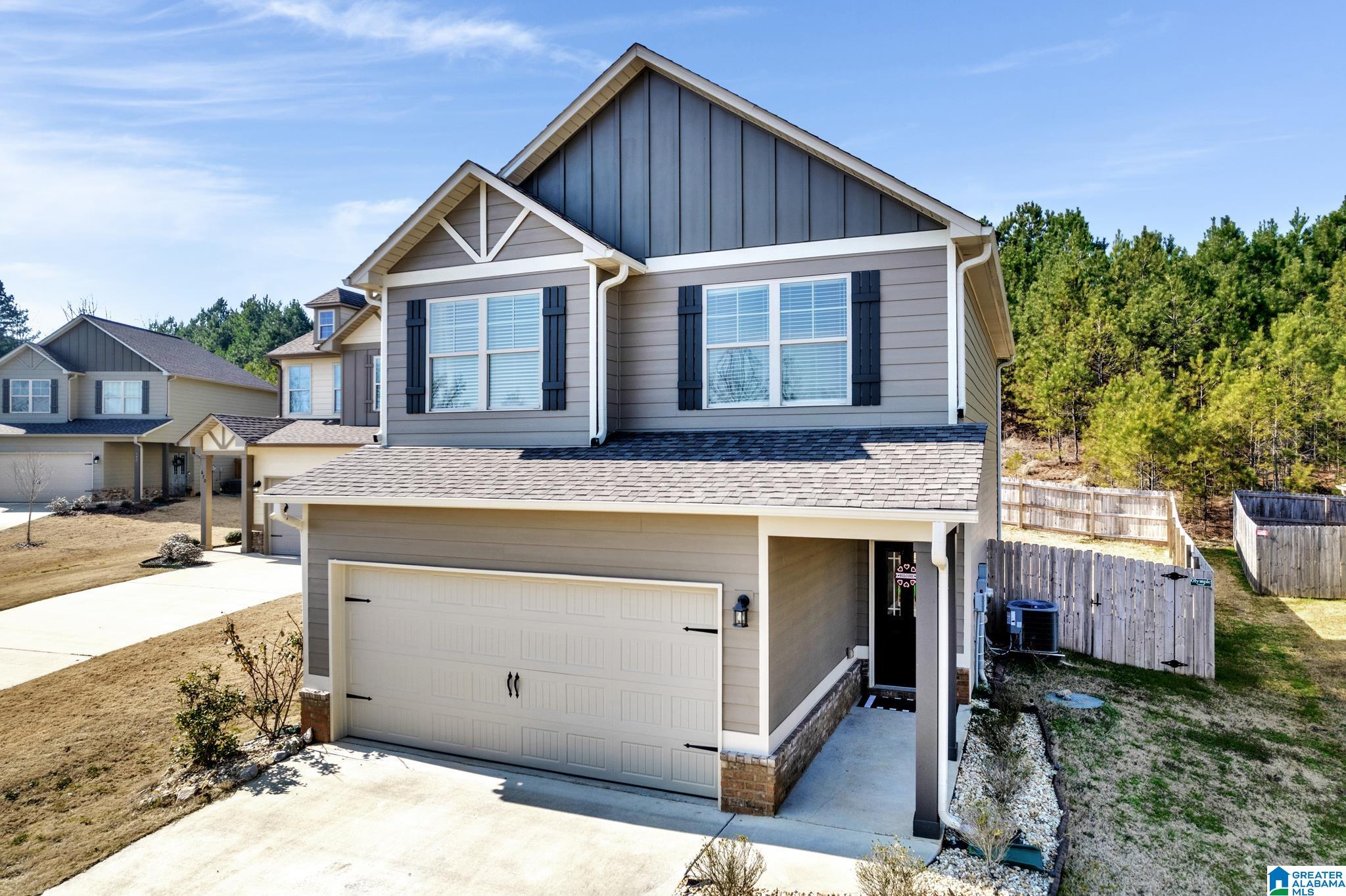 660 Briar Ridge Circle Odenville, AL 35120 - Photo 1 of 23