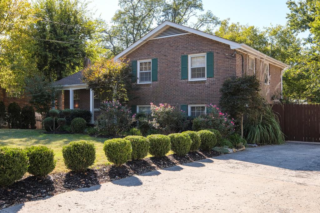 839 Reeves Road Antioch, TN 37013 - Photo 3 of 25 Gallery Image 3