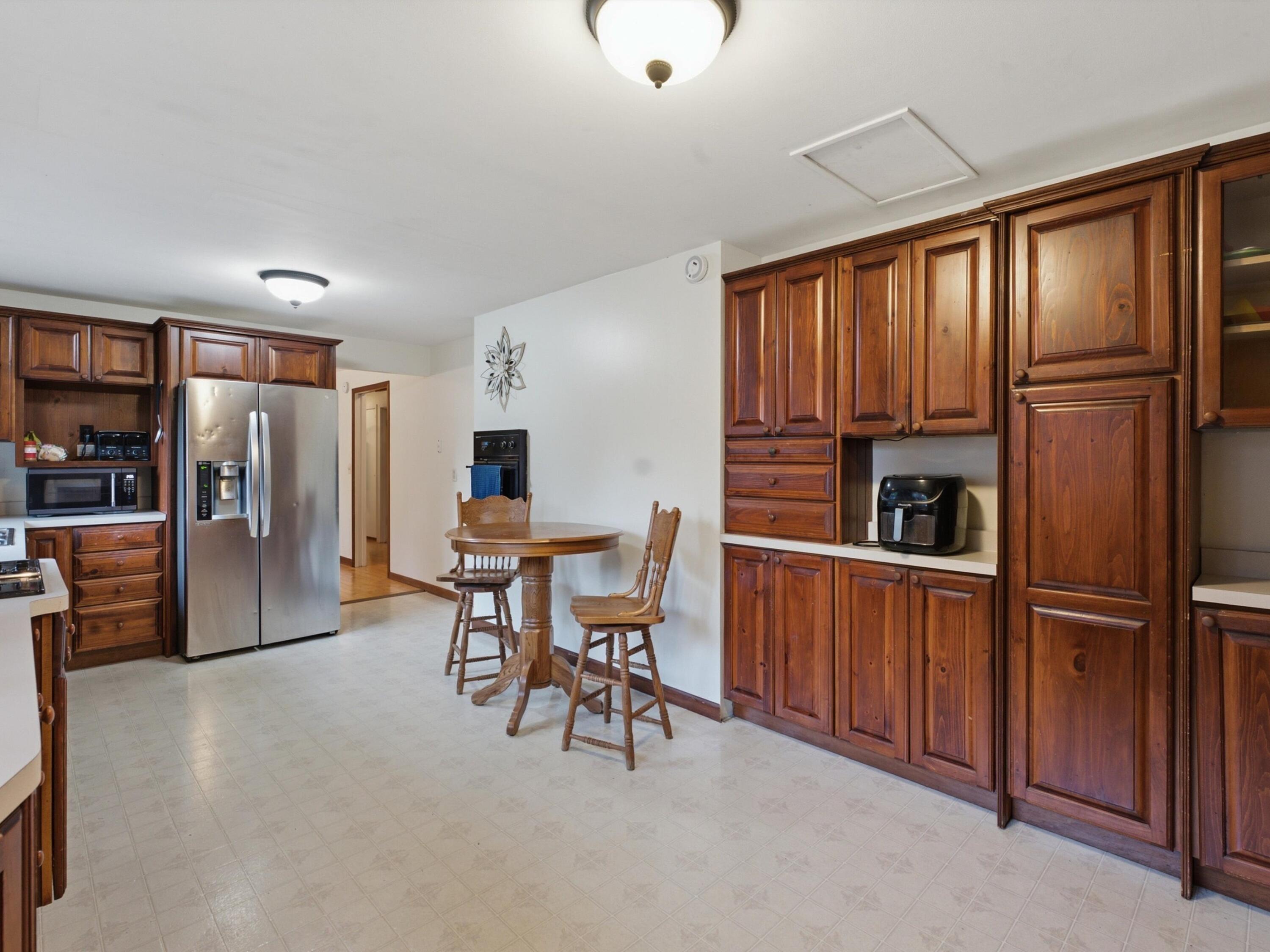 2830 35th Street Two Rivers, WI 54241 - Photo 14 of 32 17-DSC01156