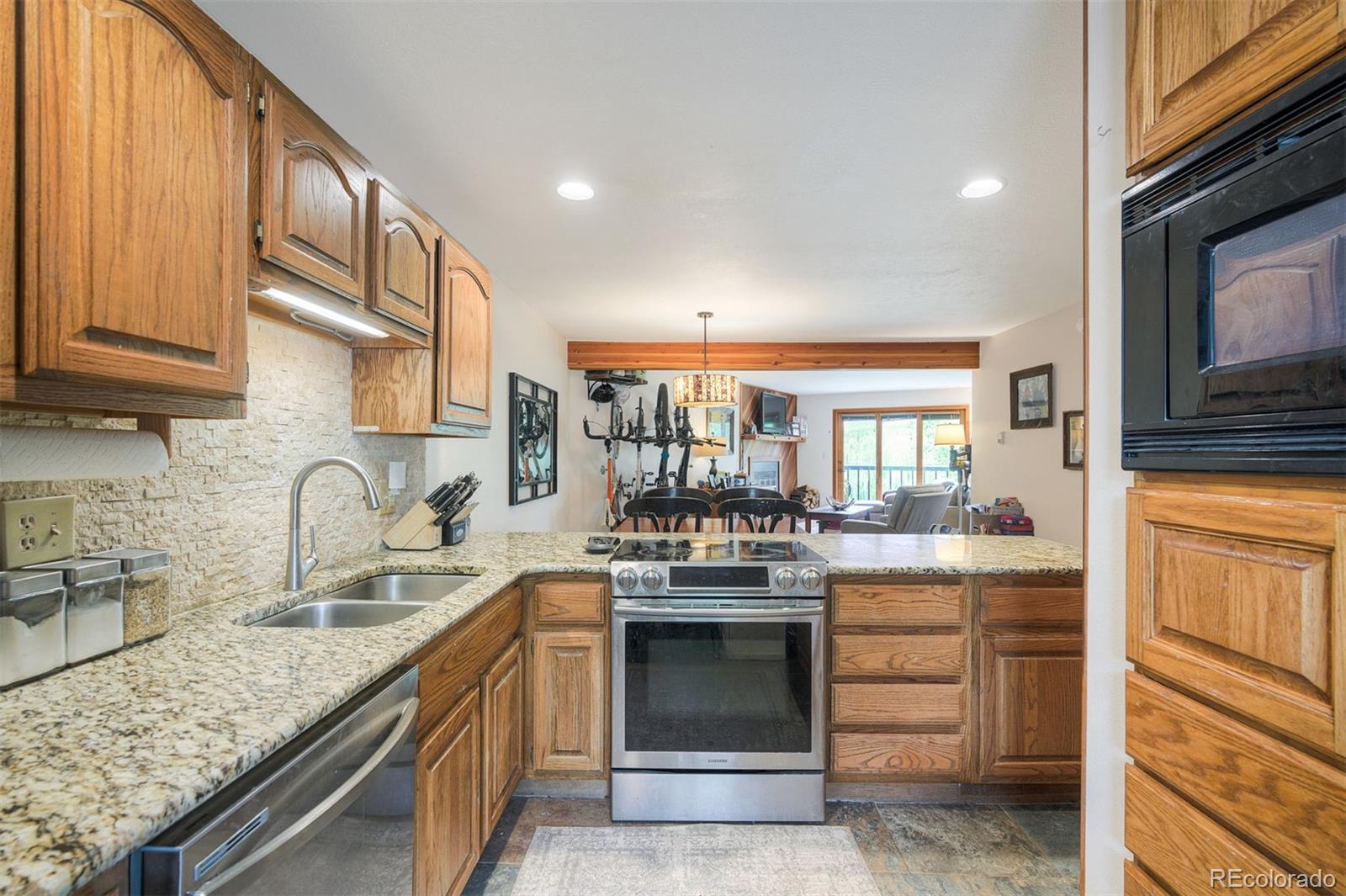 9460 Ryan Gulch Road, Unit 9461 Silverthorne, CO 80498 - Photo 7 of 36