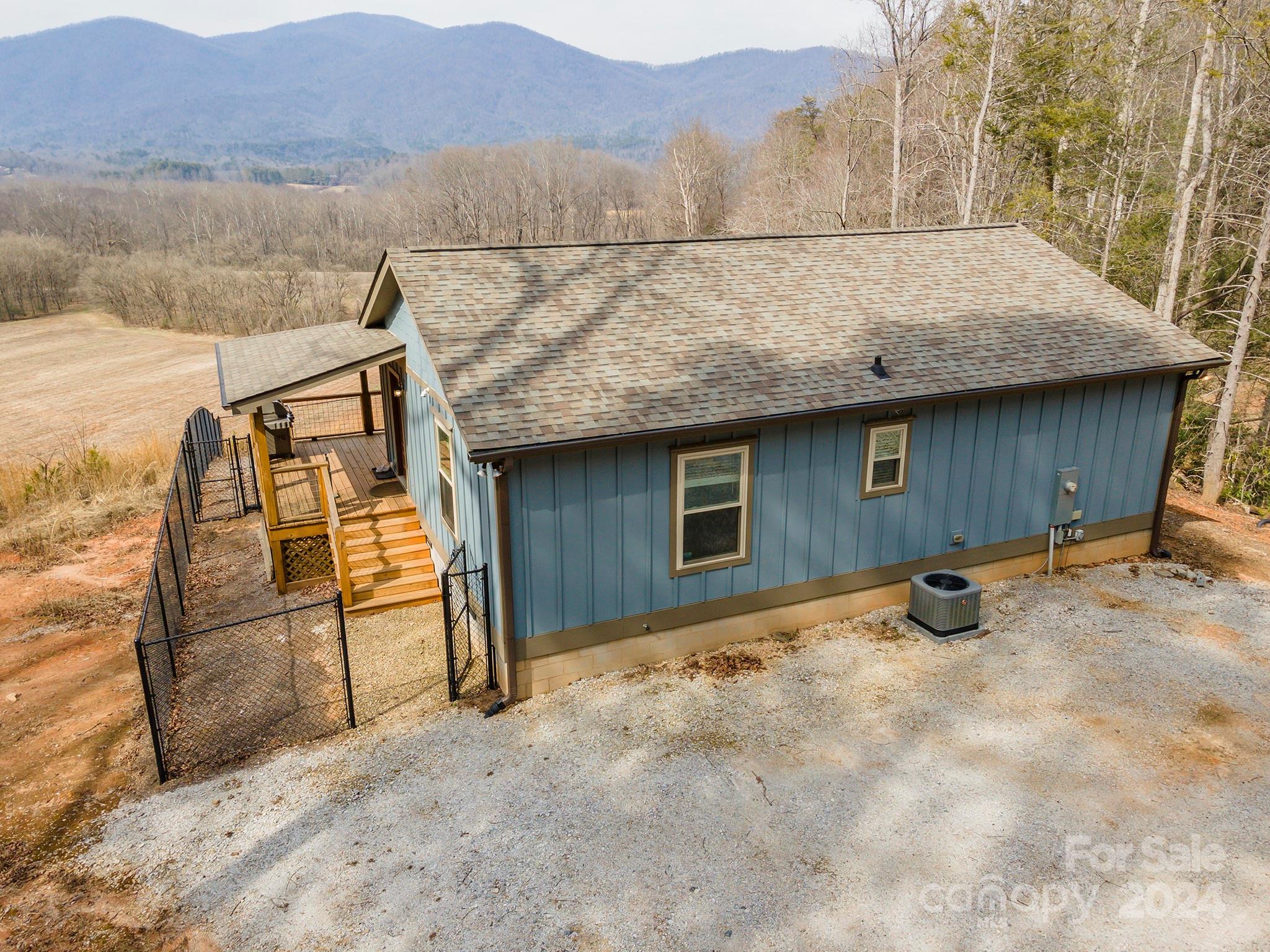 4125 Old Greenlee Road Marion, NC 28752 - Photo 25 of 48 a view of outdoor space and yard