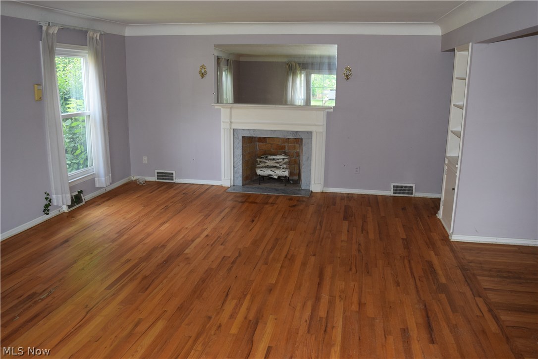 1024 Hereford Road Cleveland, OH 44112 - Photo 8 of 14