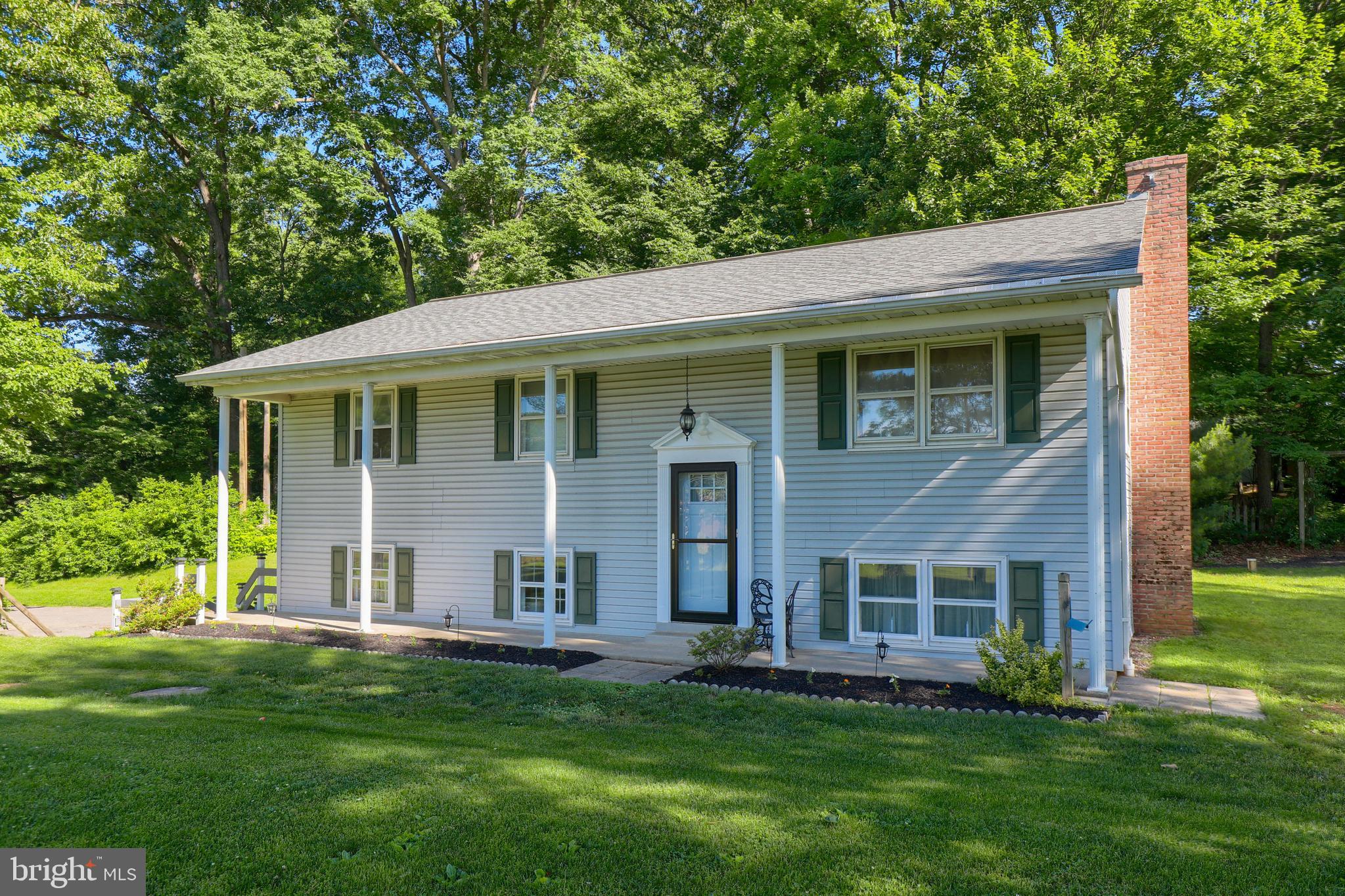 1964 Old Line Road Manheim, PA 17545 - Photo 1 of 37