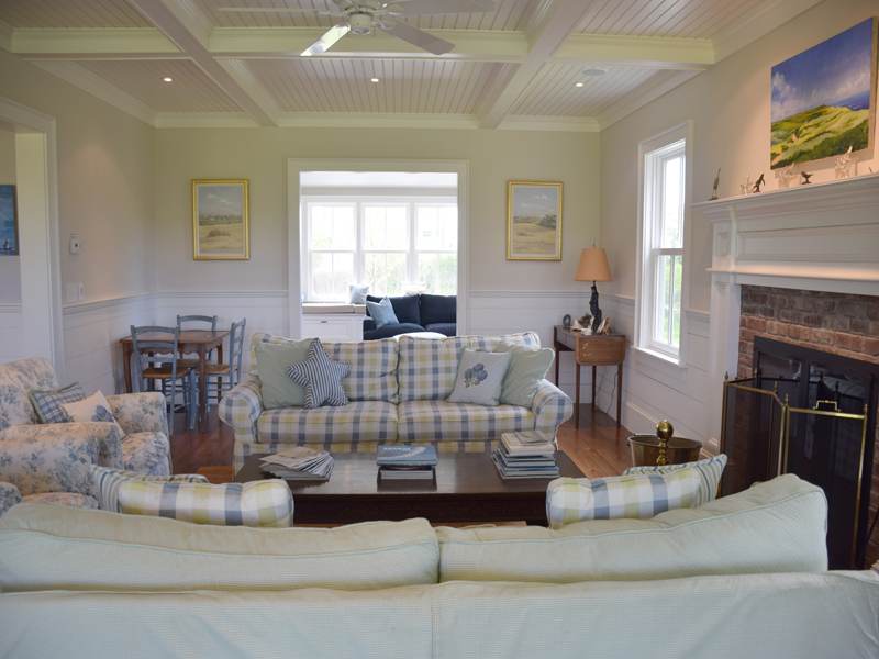 39 Sankaty Road Nantucket, MA 02554 - Photo 16 of 30 Casual flow into the Den