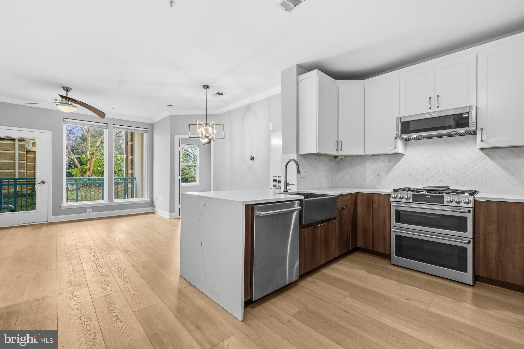 12000 Market Street, Unit 127 Reston, VA 20190 - Photo 2 of 48
