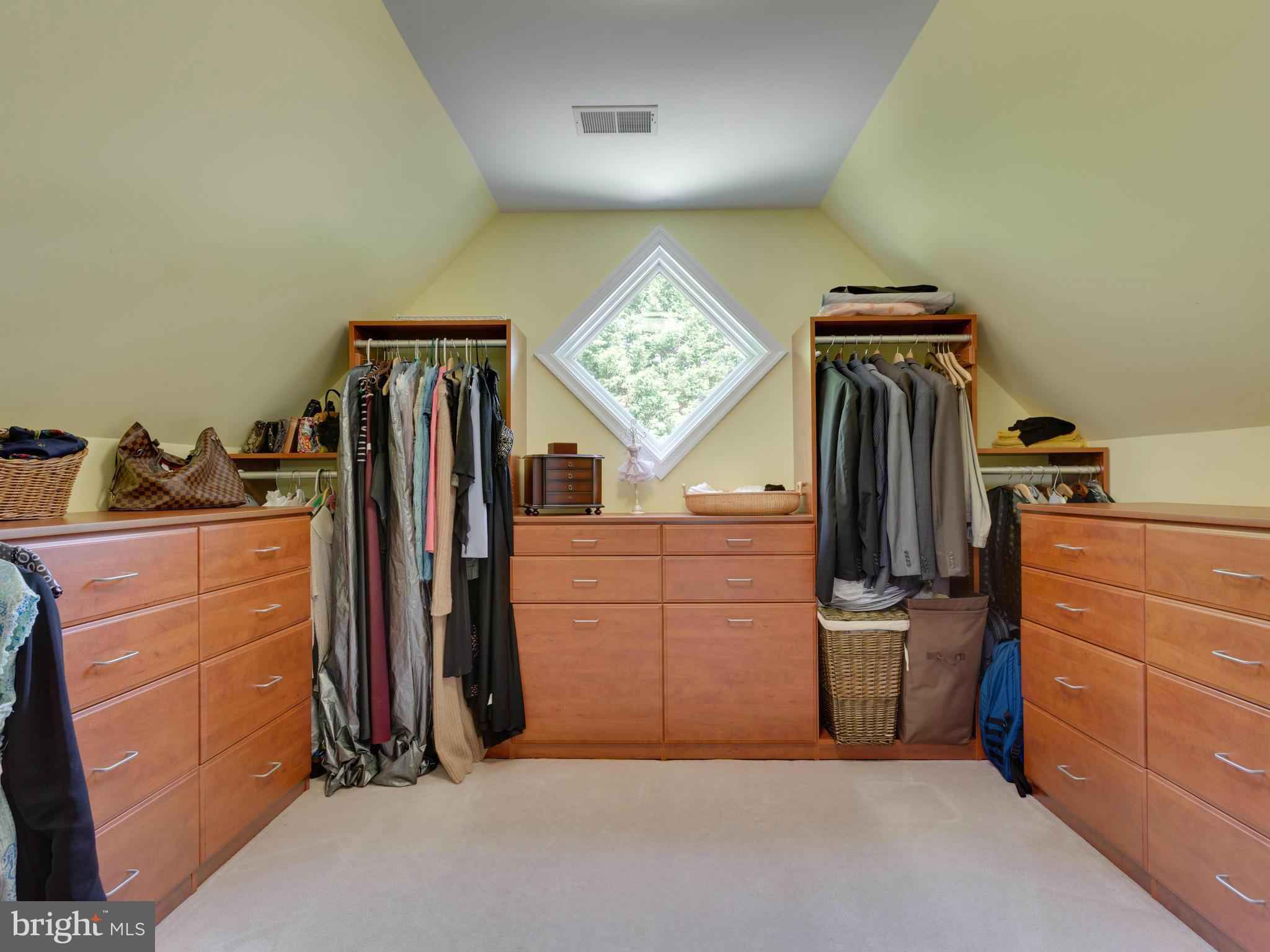 2000 Beacon Place Reston, VA 20191 - Photo 19 of 30 Large walk-in closet with built-ins