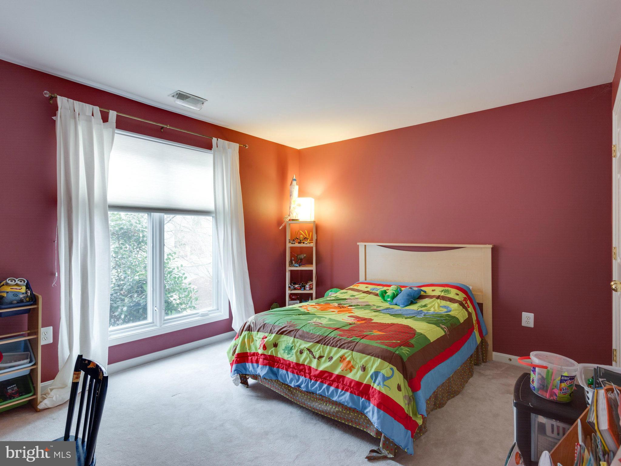 2000 Beacon Place Reston, VA 20191 - Photo 20 of 30 Bedroom