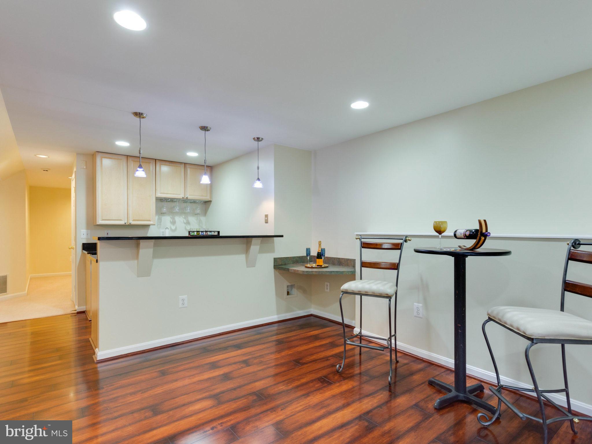 2000 Beacon Place Reston, VA 20191 - Photo 22 of 30 Recreation Room with wet bar