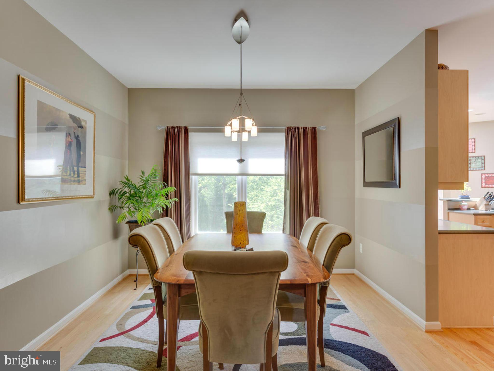 2000 Beacon Place Reston, VA 20191 - Photo 5 of 30 Dining Room