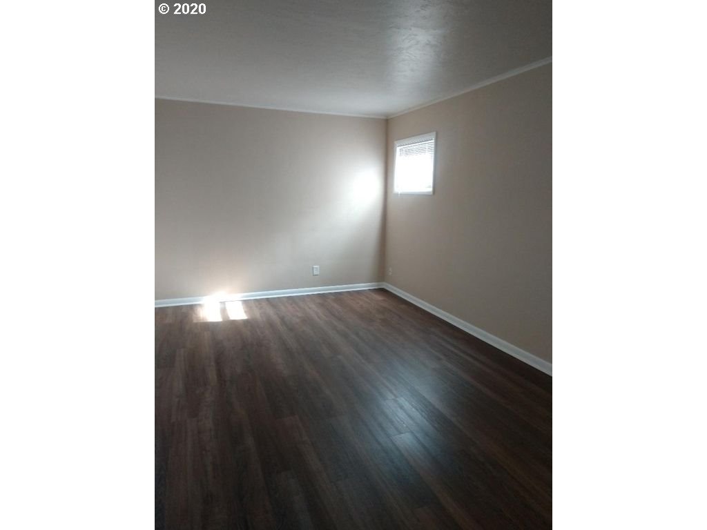 568 East Ridgeway Avenue Hermiston, OR 97838 - Photo 3 of 7 Gallery Image 3