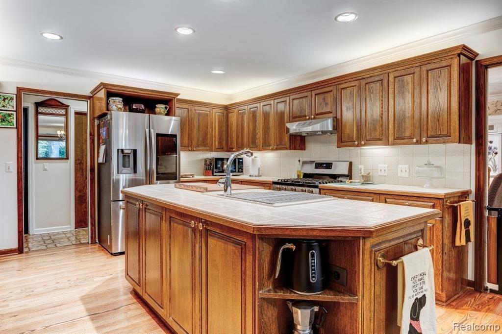 28265 West 14 Mile Road Farmington Hills, MI 48334 - Photo 35 of 69