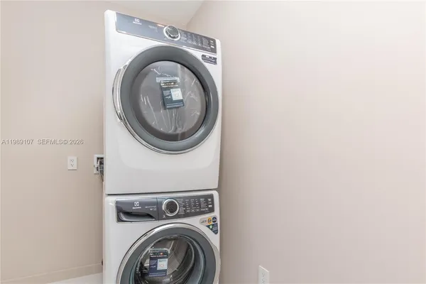 $25,000 | 851 Northeast 1st Avenue, Unit PH4611, Miami, FL 33132