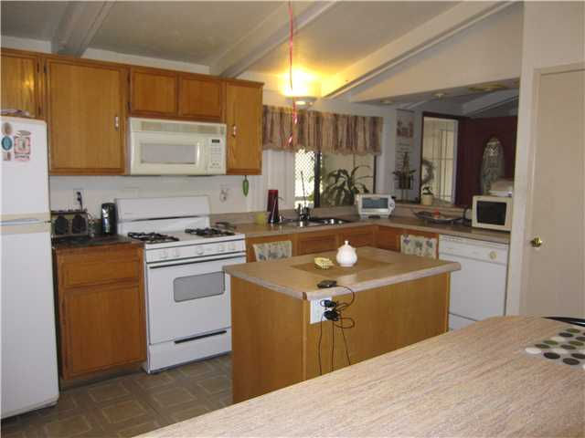 Spacious kitchen