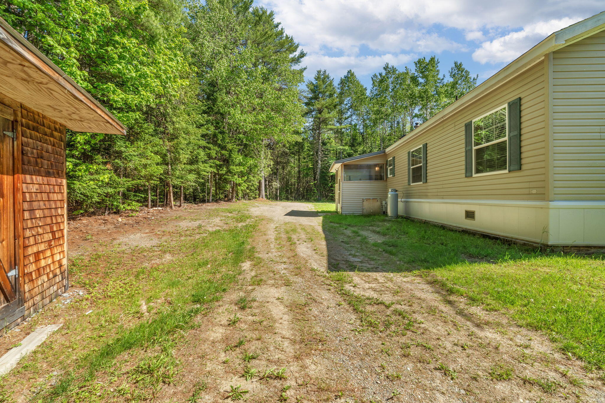 2392 Hudson Road Hudson, ME 04449 - Photo 36 of 77