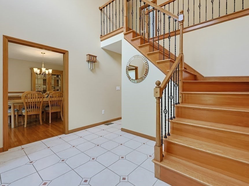 88 Andrews Road Marlborough, MA 01752 - Photo 2 of 25
