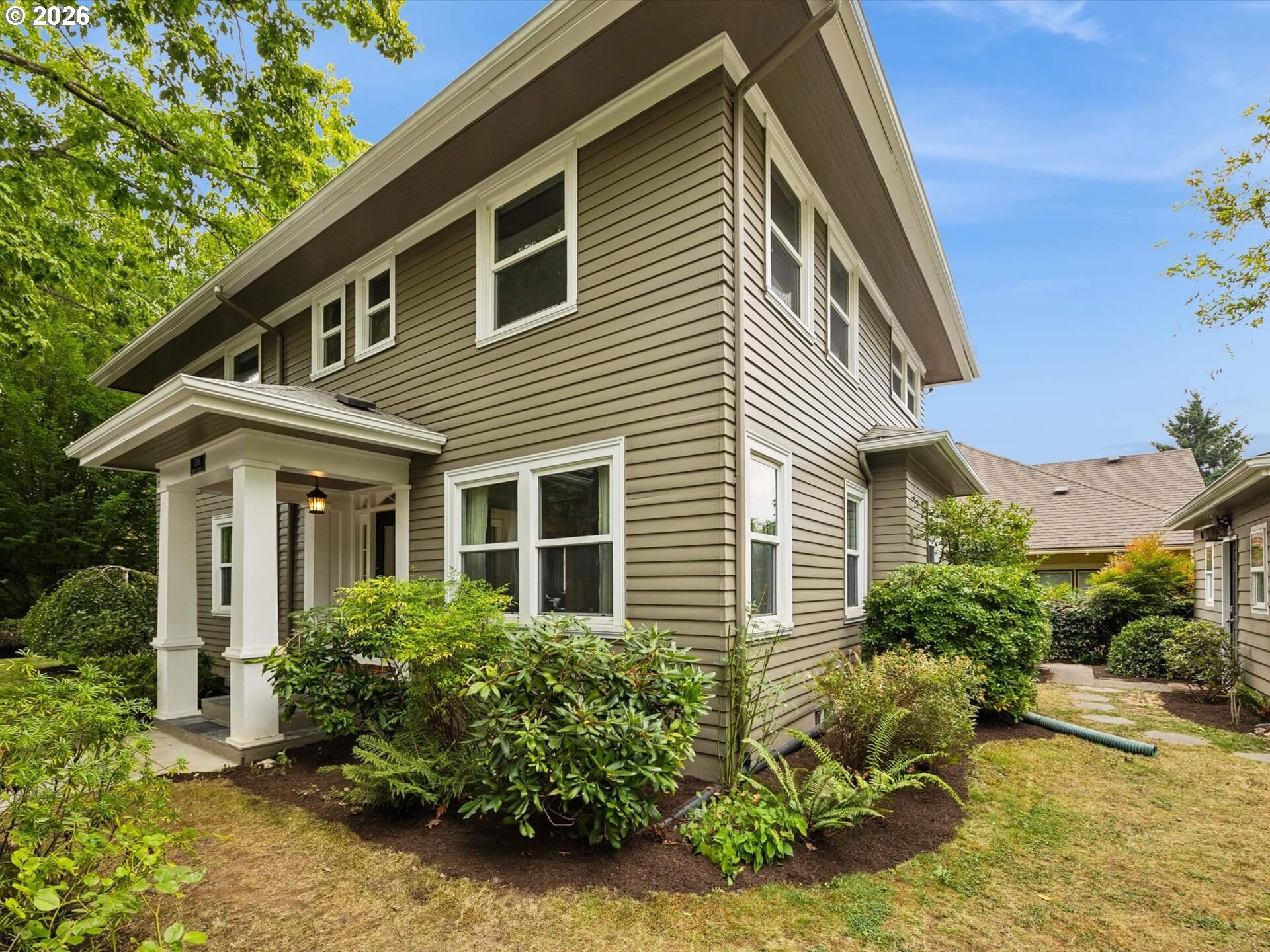 1130 Northeast Brazee Street Portland, OR 97212 - Photo 3 of 42
