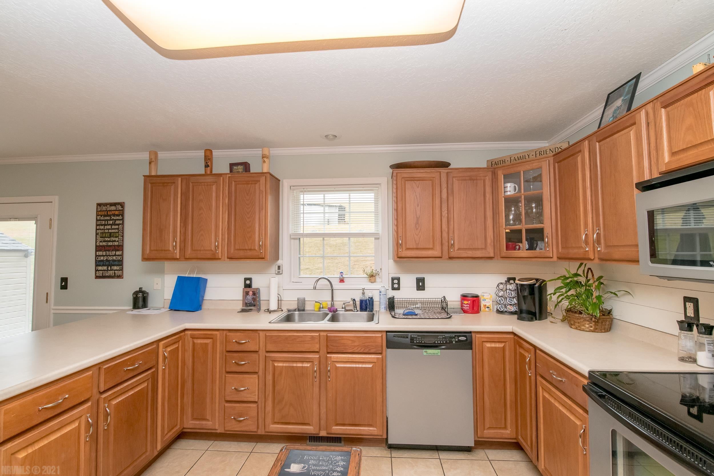 2483 Pipers Gap Road Galax, VA 24333 - Photo 19 of 50 Gallery Image 19