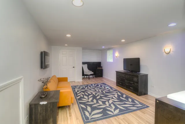 $510,000 | 305 Maple Street, Glen Ellyn, IL 60137