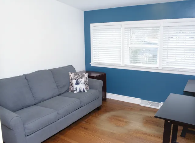 $499,000 | 305 Maple Street, Glen Ellyn, IL 60137