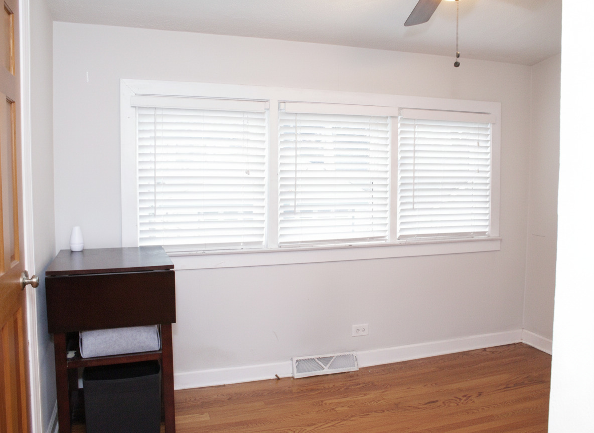 305 Maple Street Glen Ellyn, IL 60137 - Photo 20 of 28 a view of a room that has a window in it