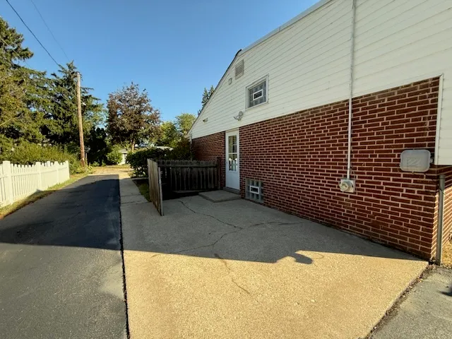 $510,000 | 305 Maple Street, Glen Ellyn, IL 60137