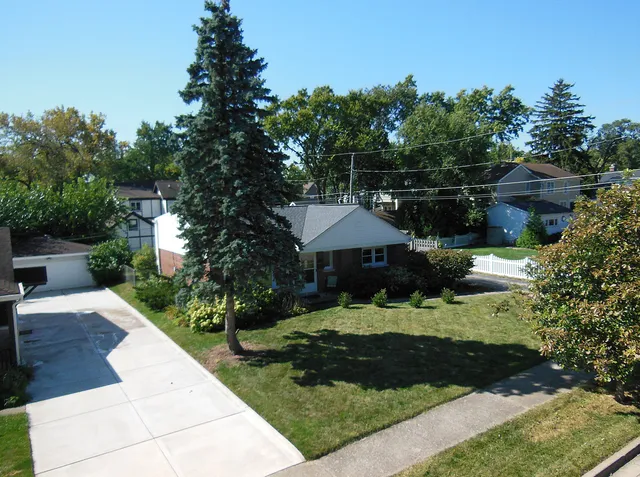 $510,000 | 305 Maple Street, Glen Ellyn, IL 60137