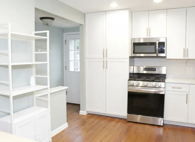 $499,000 | 305 Maple Street, Glen Ellyn, IL 60137