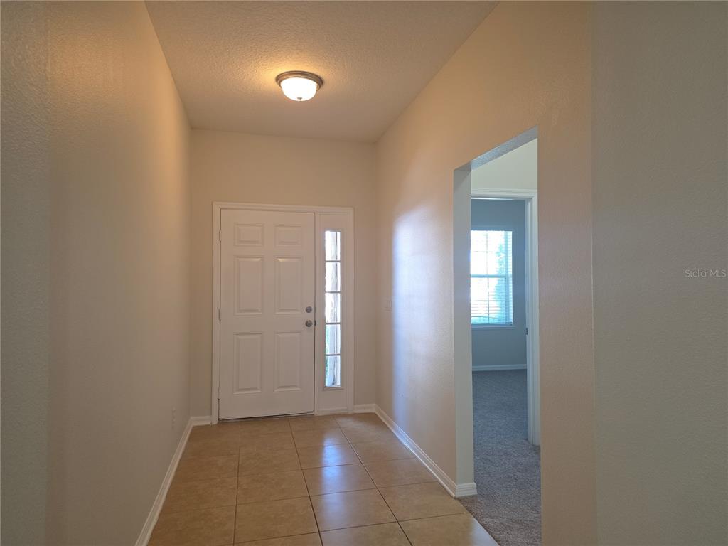 311 Rambling Circle Apopka, FL 32712 - Photo 2 of 26