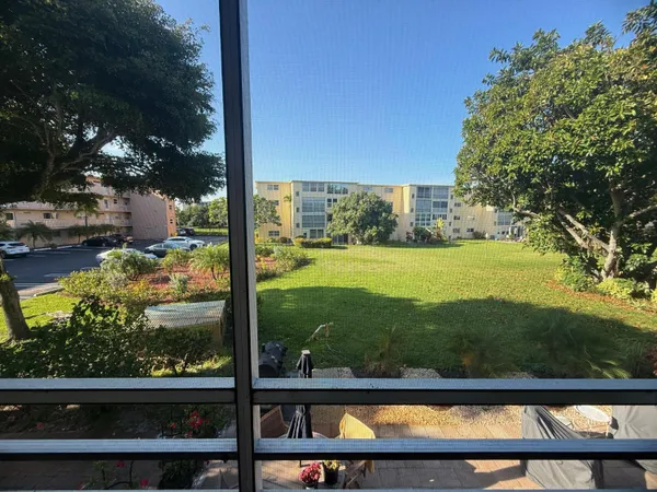 $1,500 | 2601 Northeast 3rd Street, Unit 202, Boynton Beach, FL 33435