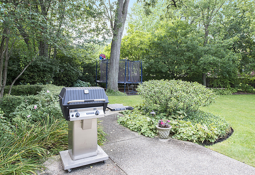 Undisclosed Address Winnetka, IL 60093 - Photo 19 of 55