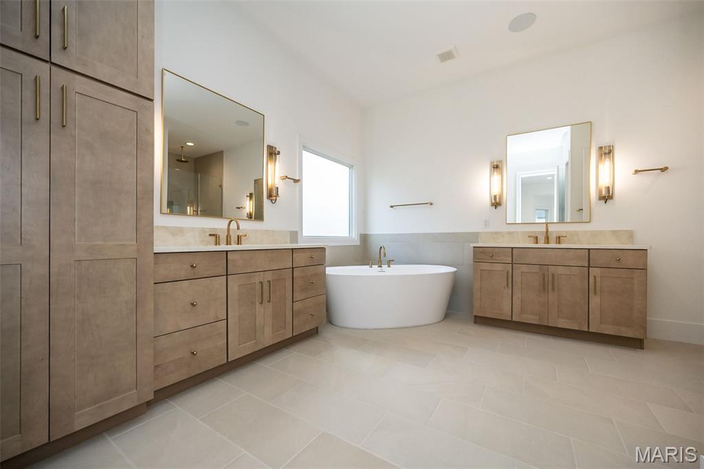 718 Silver Buck Lane Chesterfield, MO 63005 - Photo 42 of 80