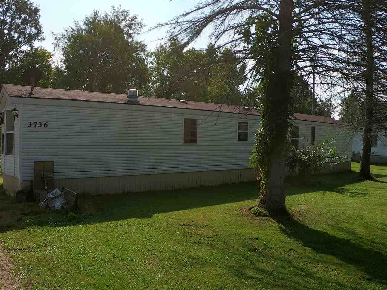 3736 North Tower Beach Road Pinconning, MI 48650 - Photo 3 of 29