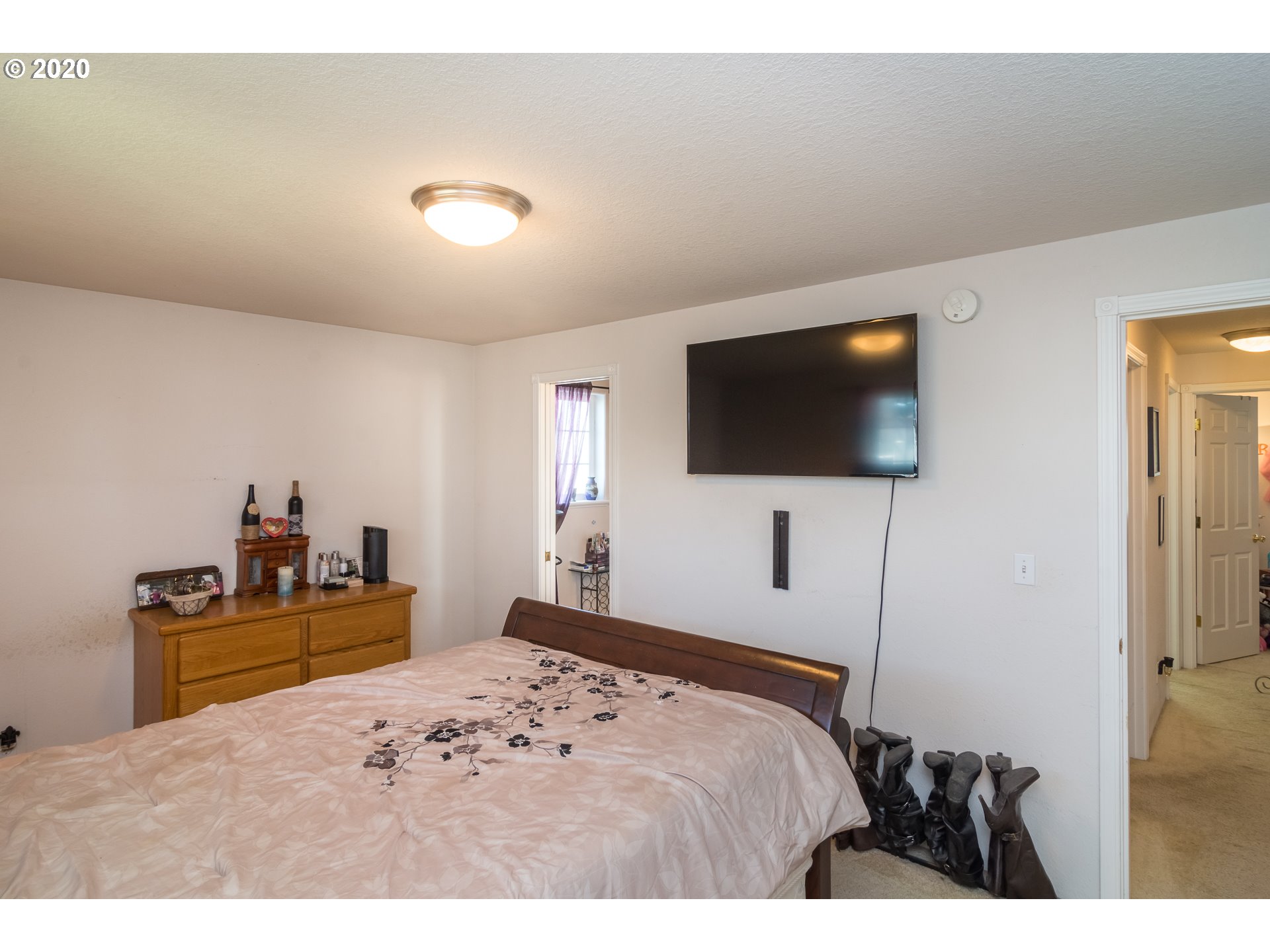 1630 Rolling Hills Road Roseburg, OR 97471 - Photo 17 of 32 Gallery Image 17