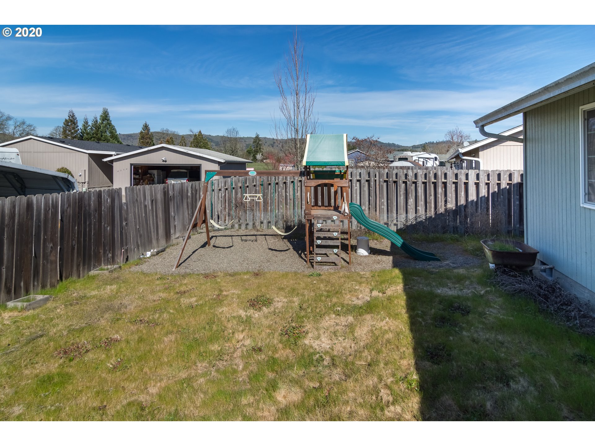 1630 Rolling Hills Road Roseburg, OR 97471 - Photo 29 of 32 Gallery Image 29