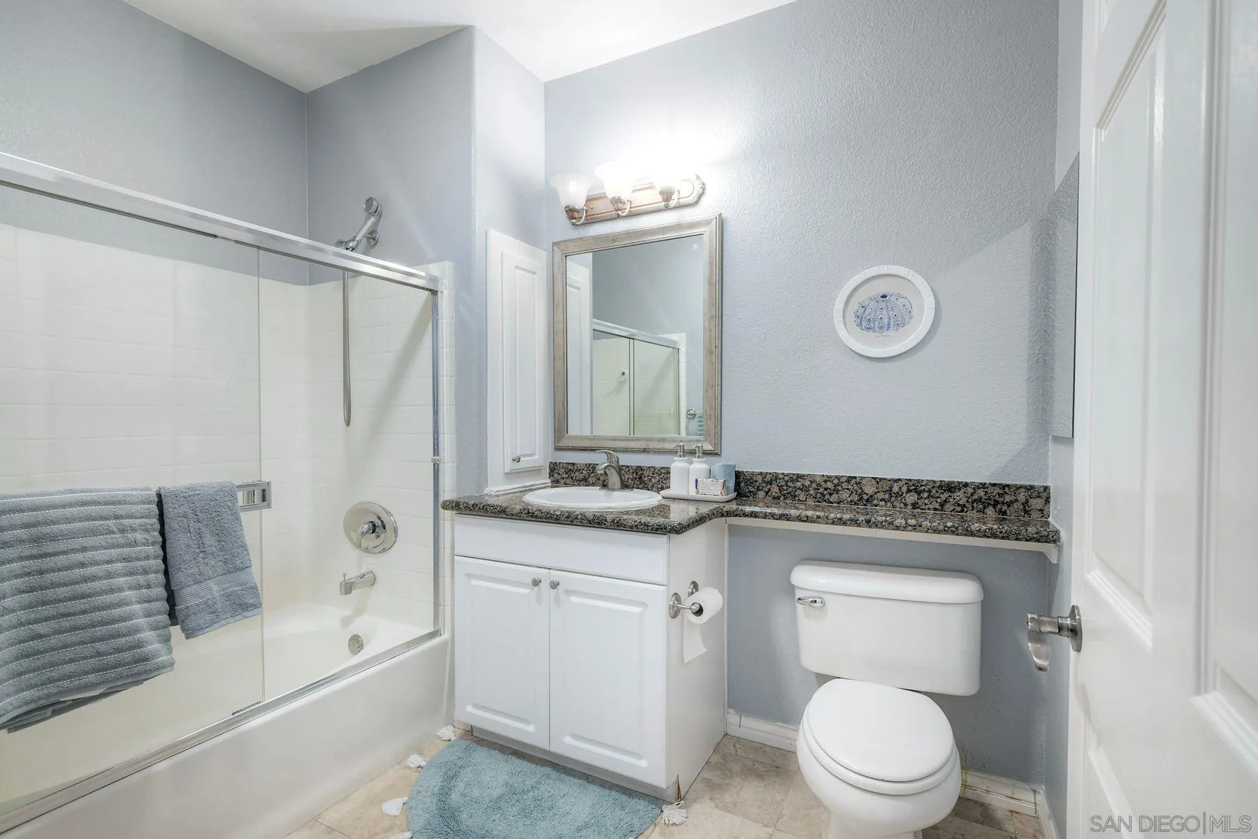 9253 Regents Road, Unit A305 La Jolla, CA 92037 - Photo 13 of 32