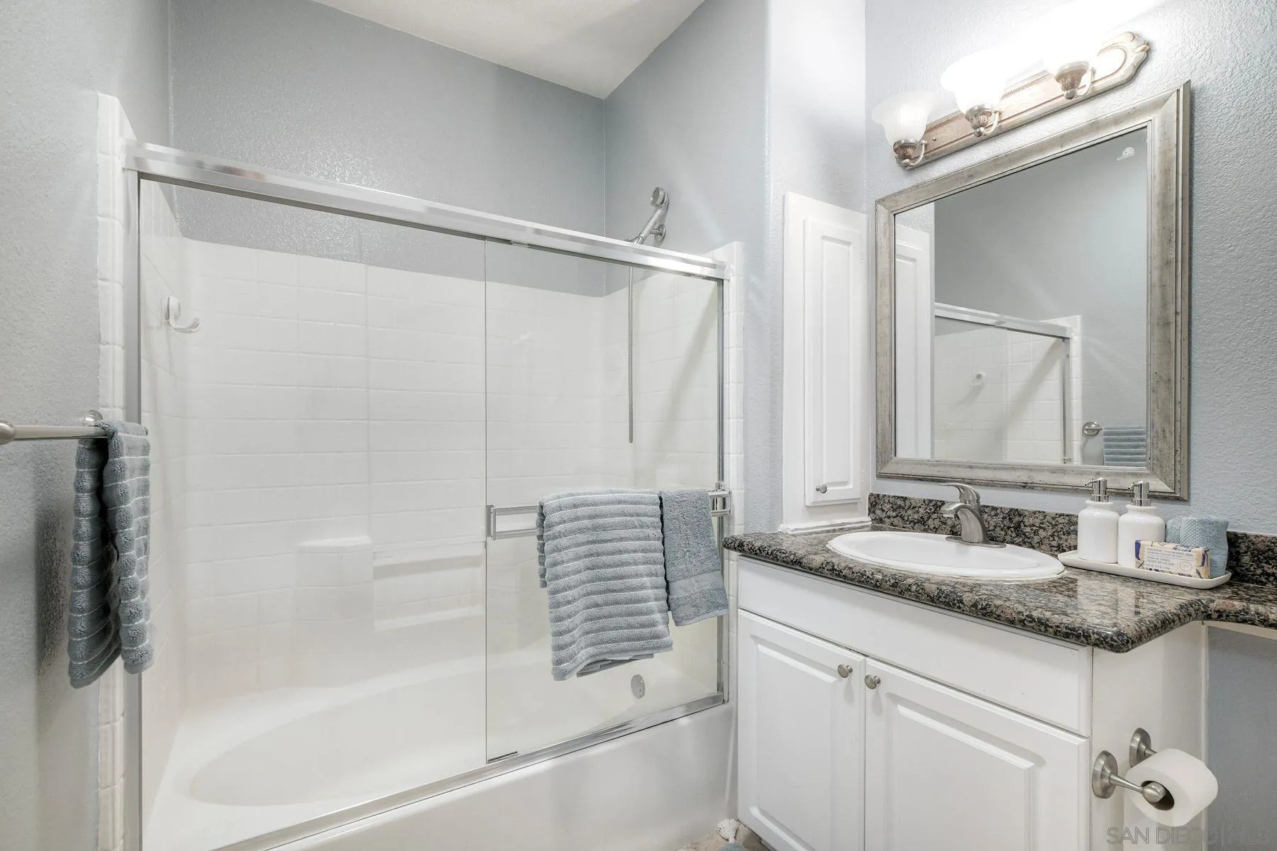 9253 Regents Road, Unit A305 La Jolla, CA 92037 - Photo 14 of 32
