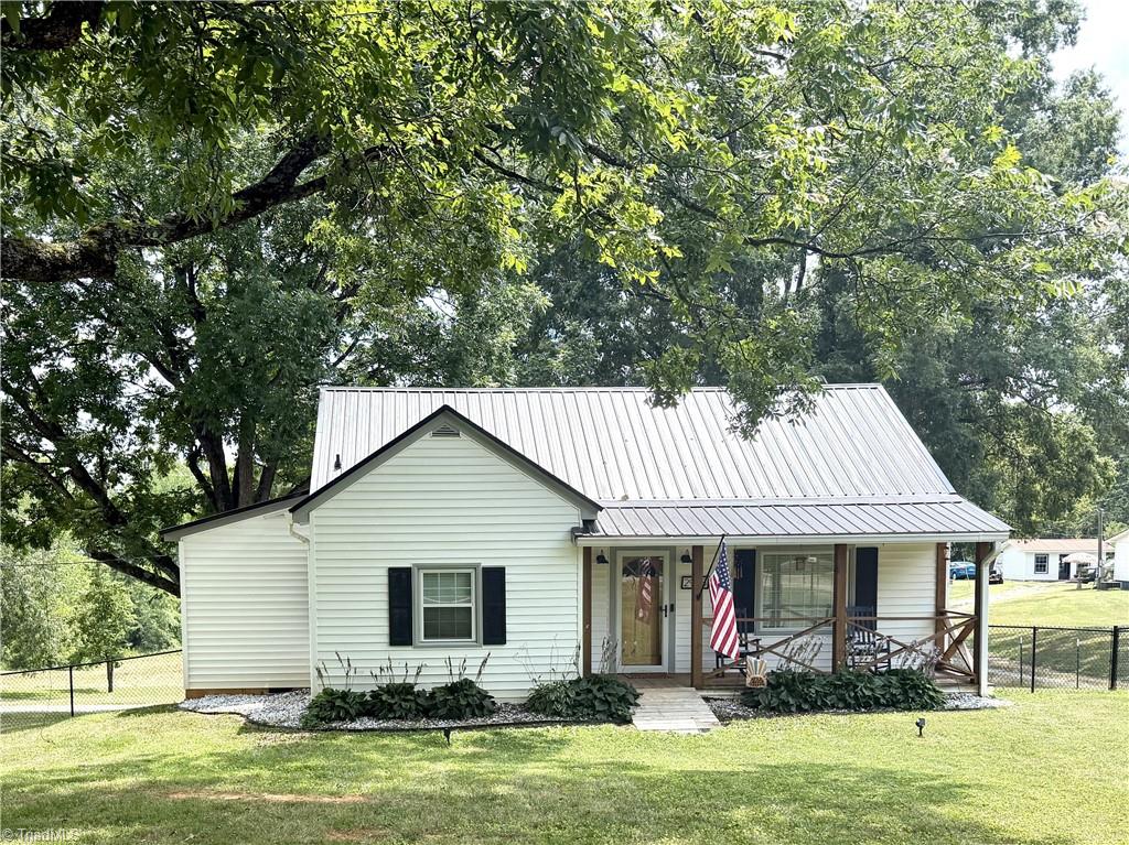 2935 Boones Cave Road Lexington, NC 27295 - Photo 3 of 37