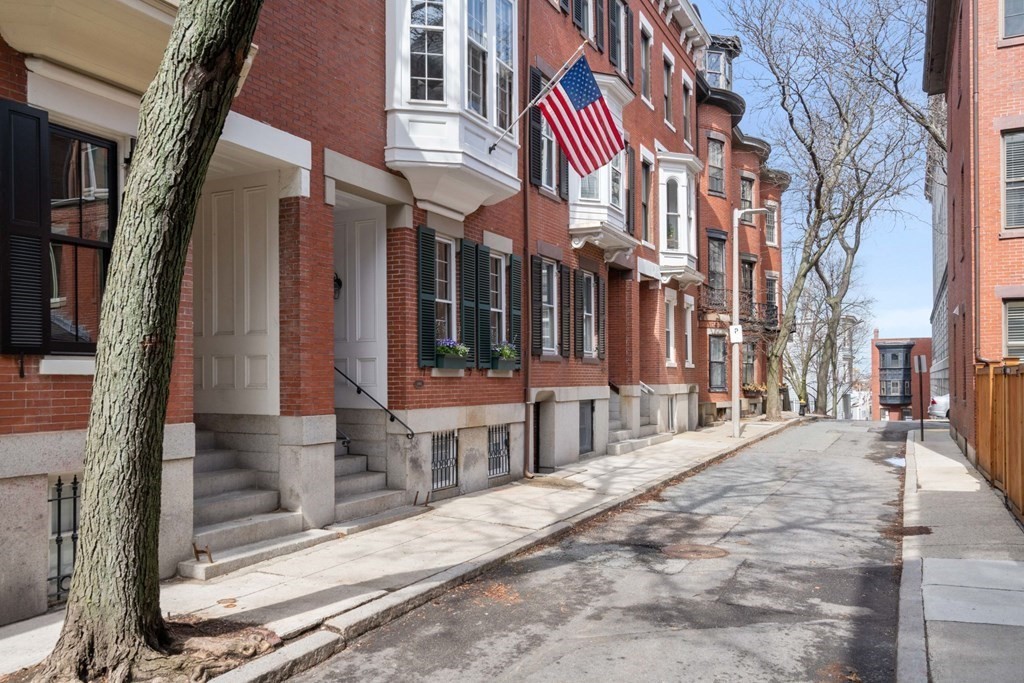 12 Cedar Street Boston, MA 02129 - Photo 23 of 23 a view of a building with a street