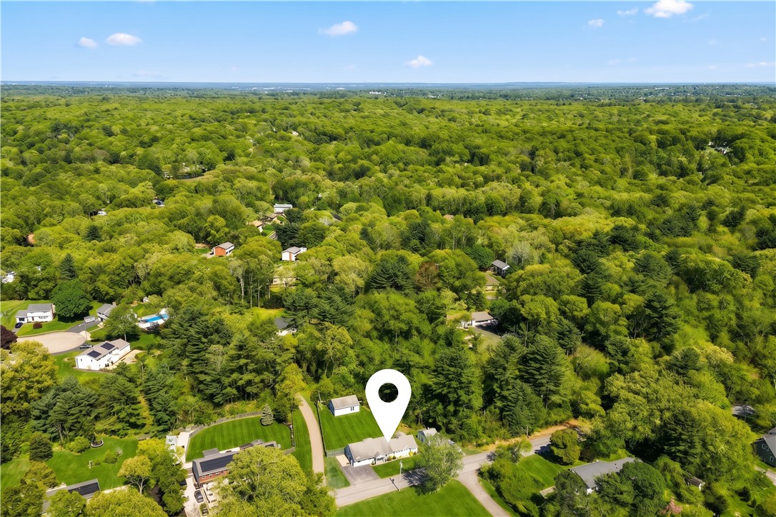 35 Leuba Road Coventry, RI 02816 - Photo 4 of 42