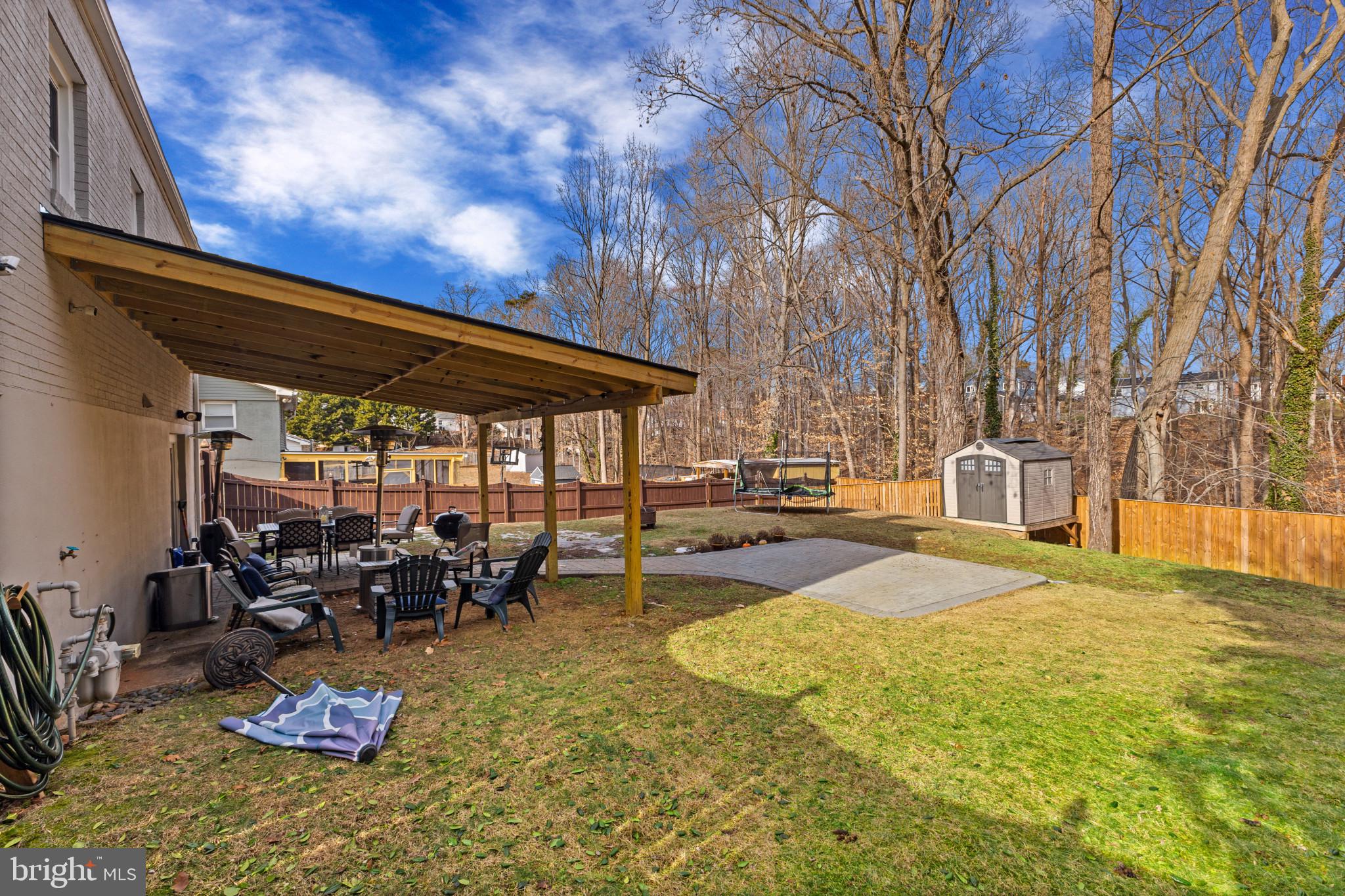 14509 Fullerton Road Woodbridge, VA 22193 - Photo 28 of 32 right side of backyard