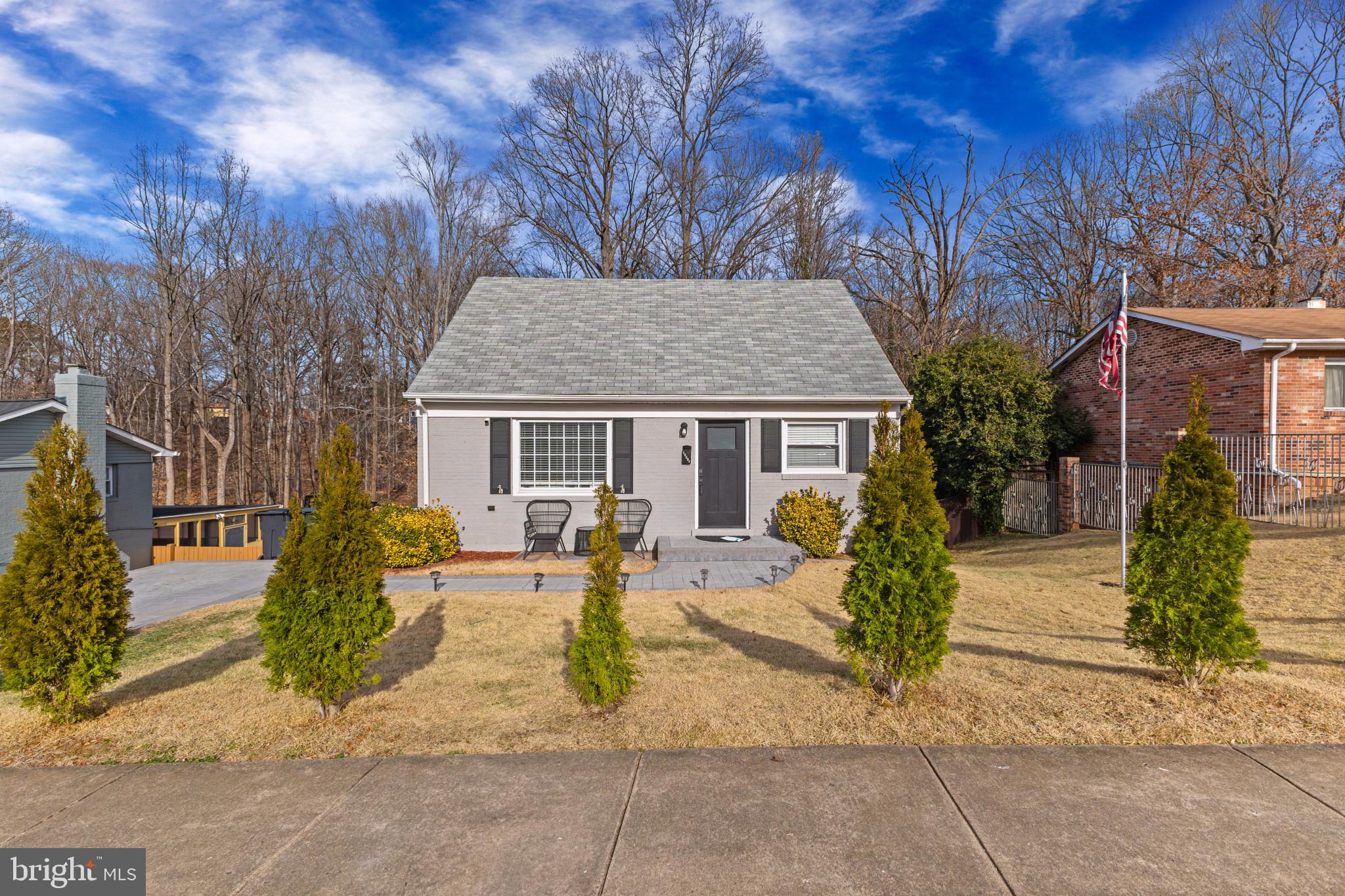 14509 Fullerton Road Woodbridge, VA 22193 - Photo 3 of 32 Front view