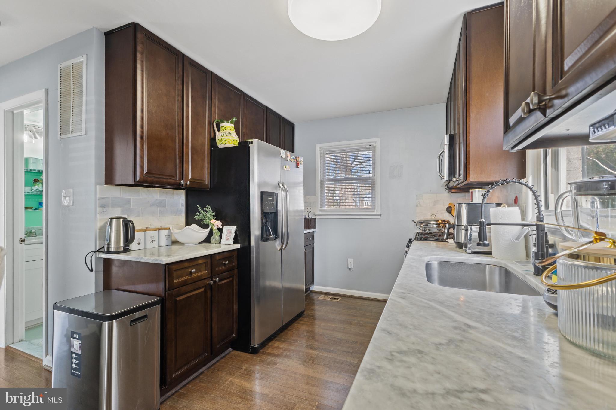 14509 Fullerton Road Woodbridge, VA 22193 - Photo 10 of 32 updated kitchen